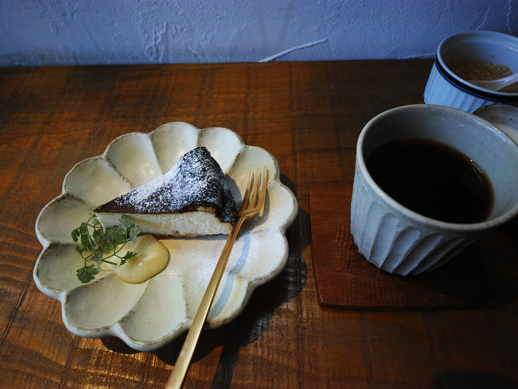 コーヒーとベイクドチーズケーキ