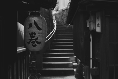 路地裏を抜けると...