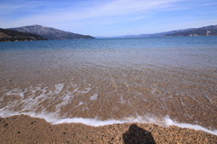 早春の清らな海