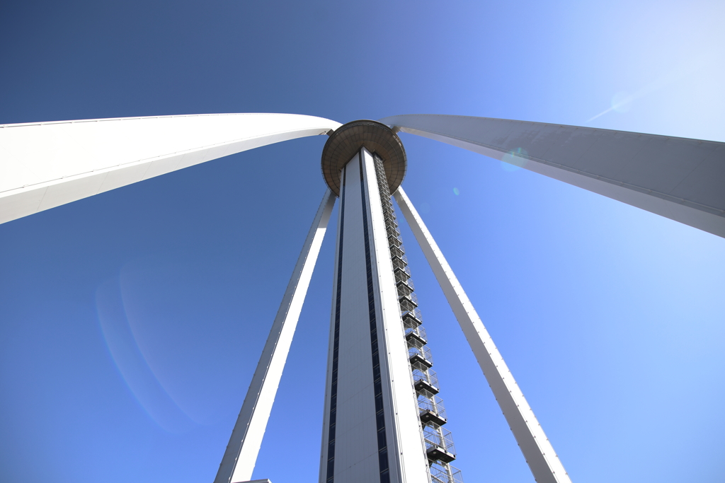 空に向かって