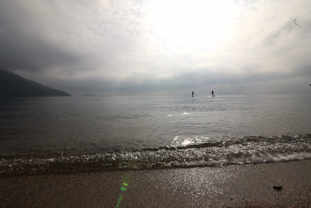 湖上を渡る
