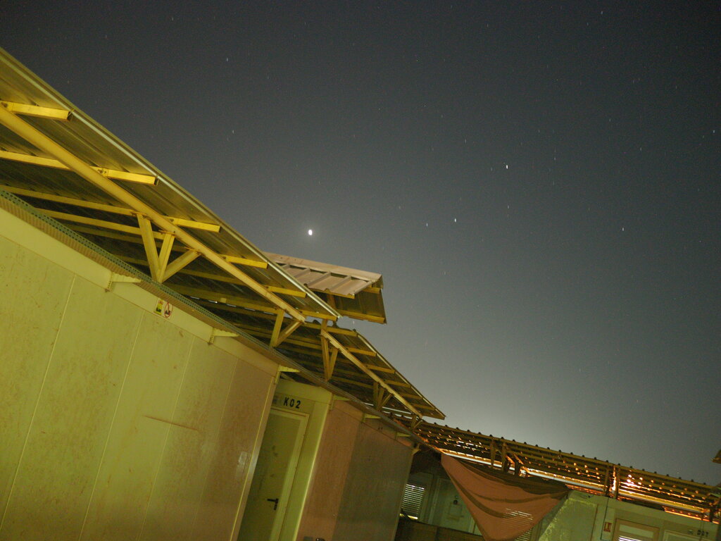 宿営地の夜