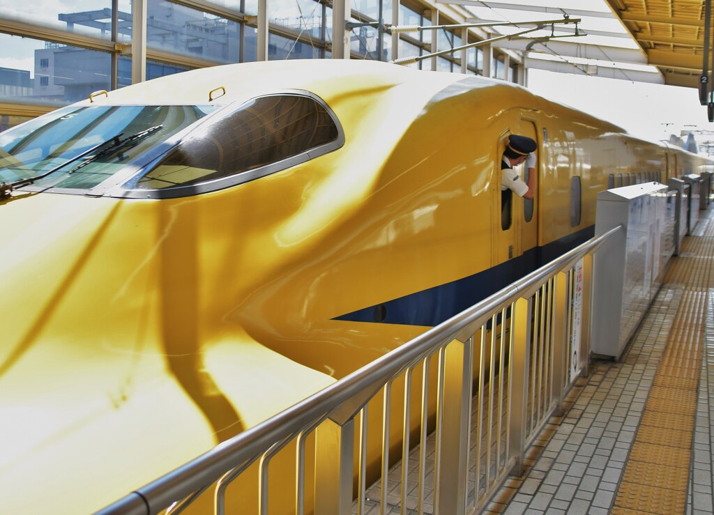 13時58分「ドクターイエローこだま検測下り」新大阪へ出発