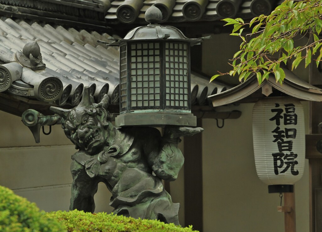 重い