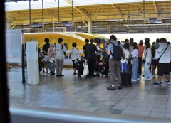 14時14分「のぞみ69号」が「ドクターイエローこだま検測下り」に追い付く