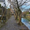 市街を流れる