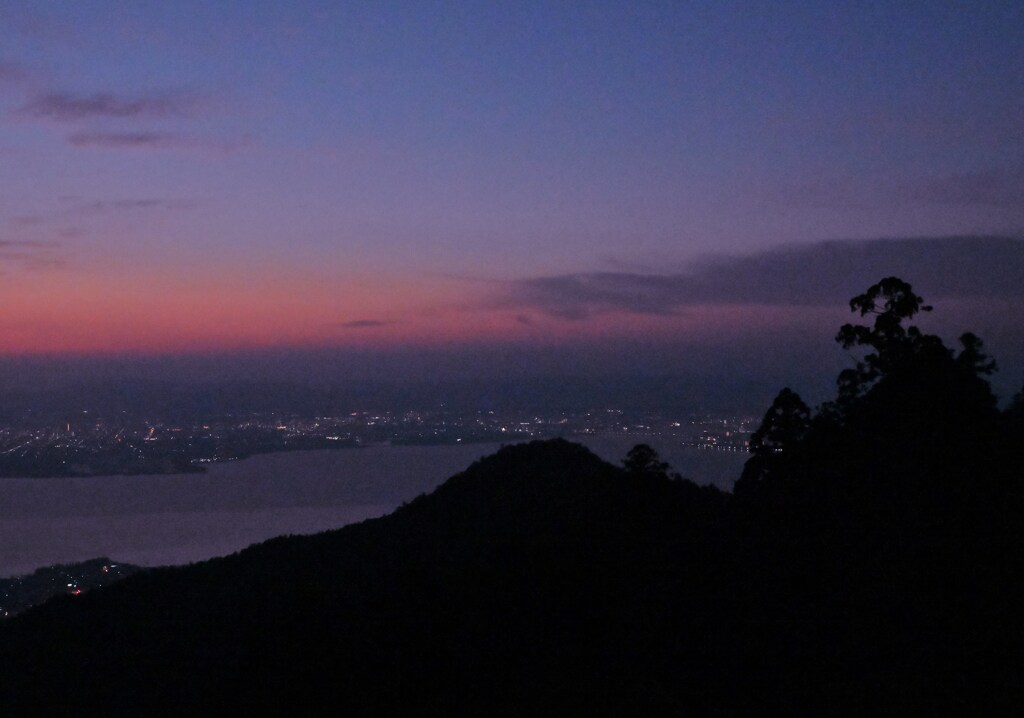 夜明け