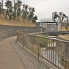 小川沿い