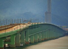 対岸へ