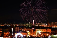 函館の夜空を彩る3