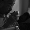 母