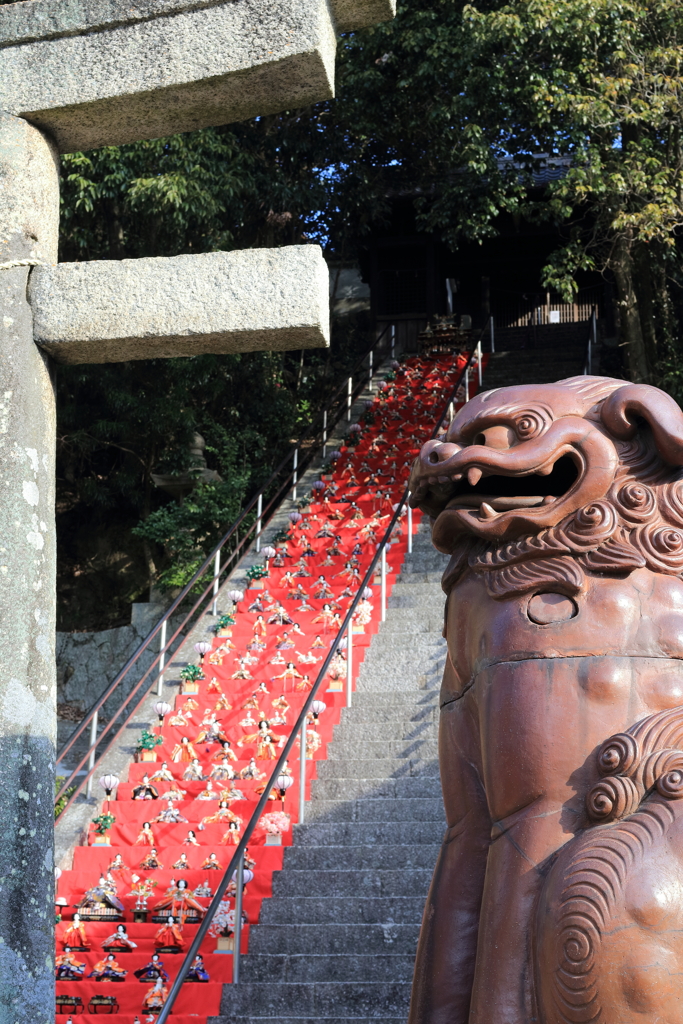 石段びな×備前焼狛犬（阿）