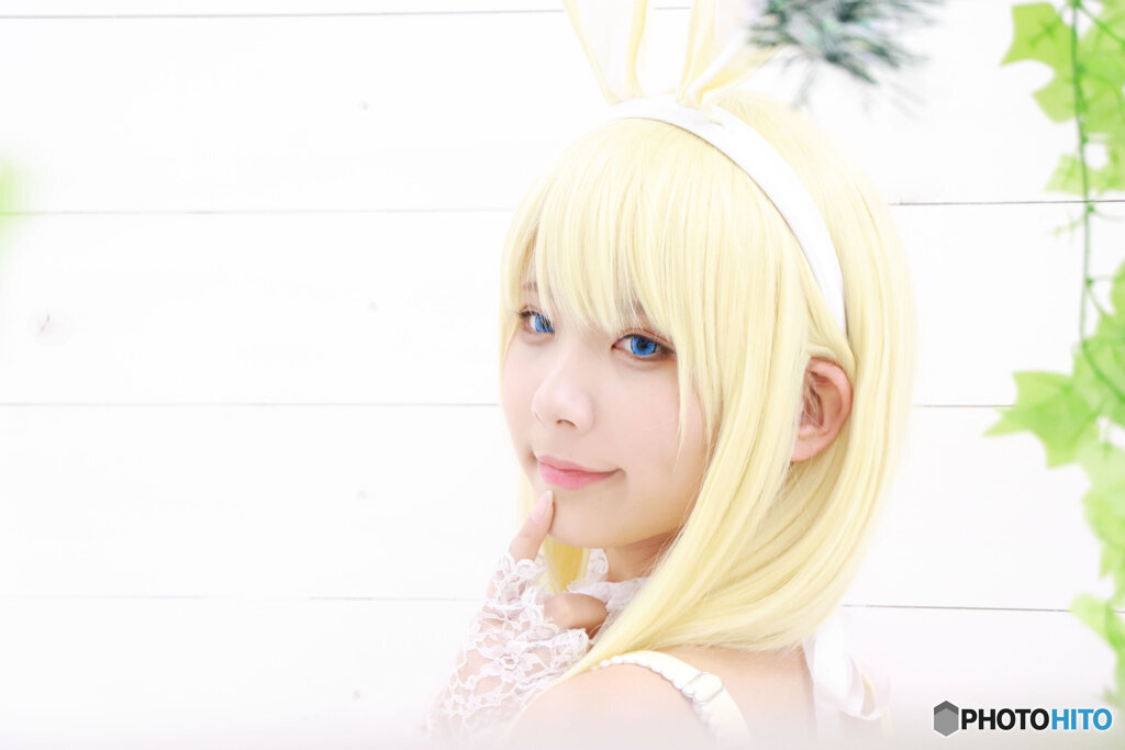 口に指を当ててみた♡