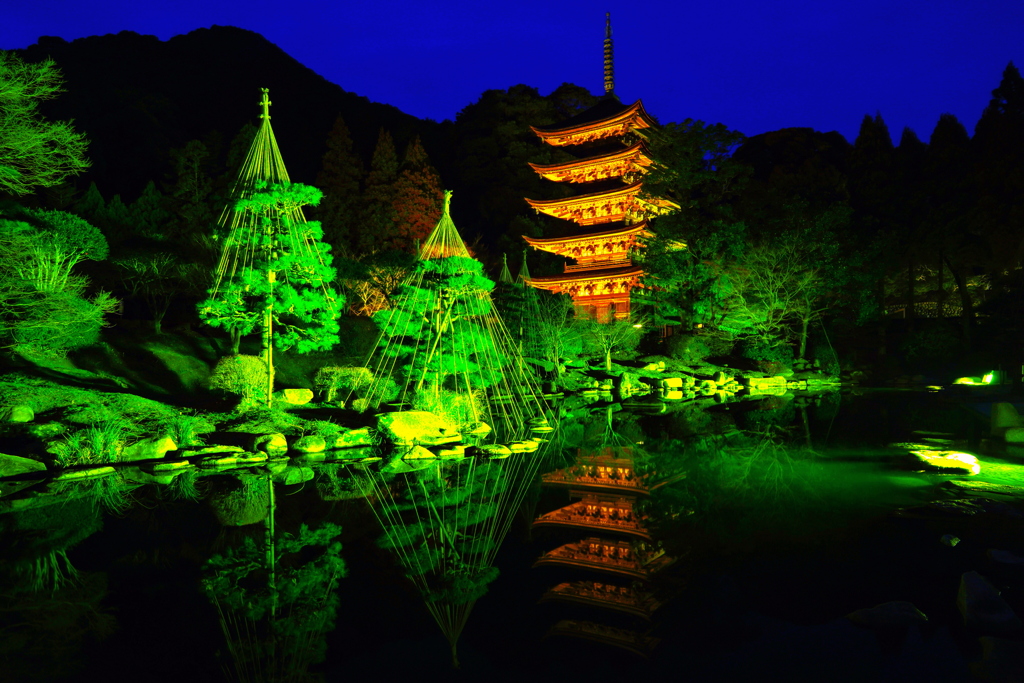 瑠璃光寺五重塔