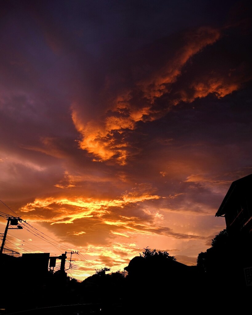 昨日の夕日は凄かった