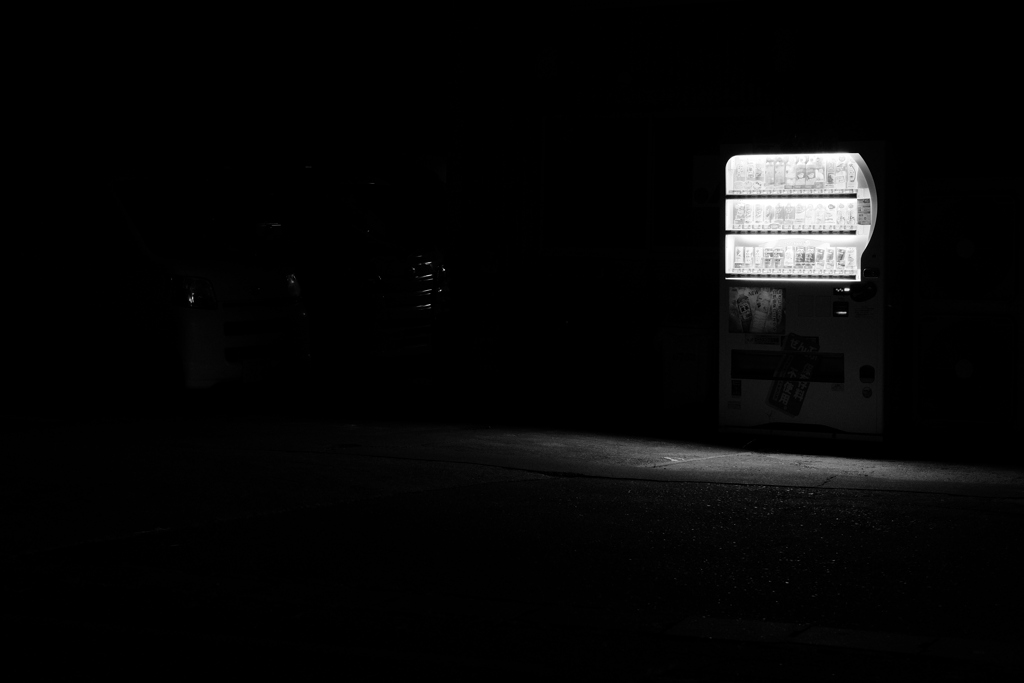 真夜中の一人ボッチ。