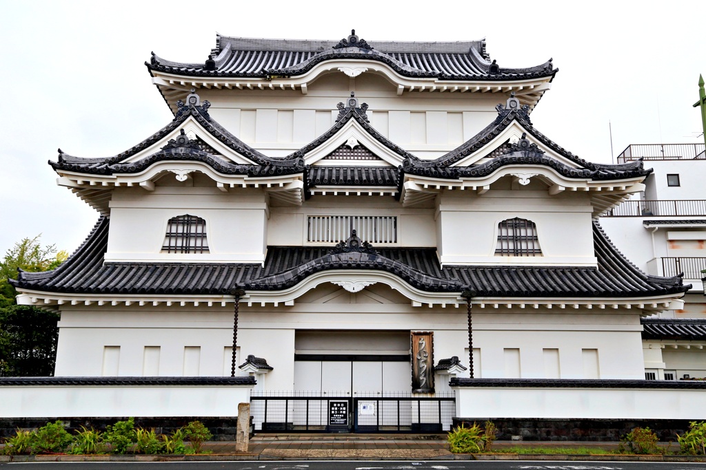 街の歴史的建物：ういろう(外郎)本店