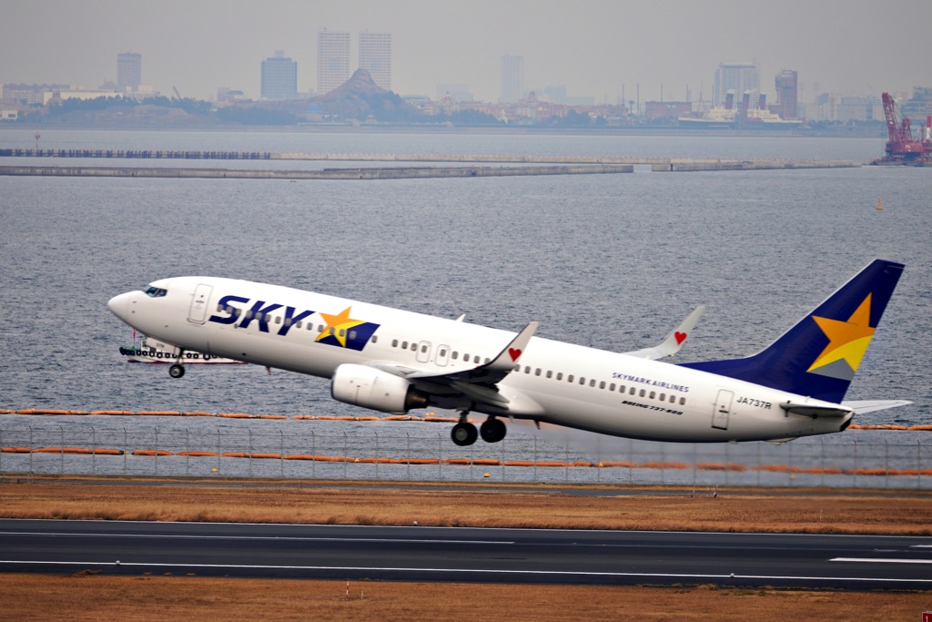 スカイマーク機の離陸