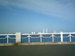 横浜から海を