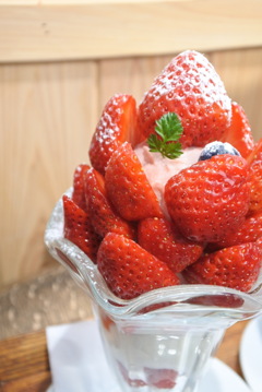あまおうパフェ