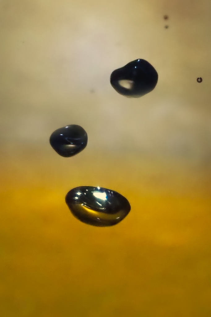 Dancing Bubbles