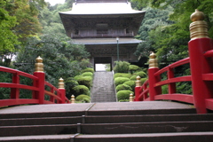 雲巌寺　仏にきたる