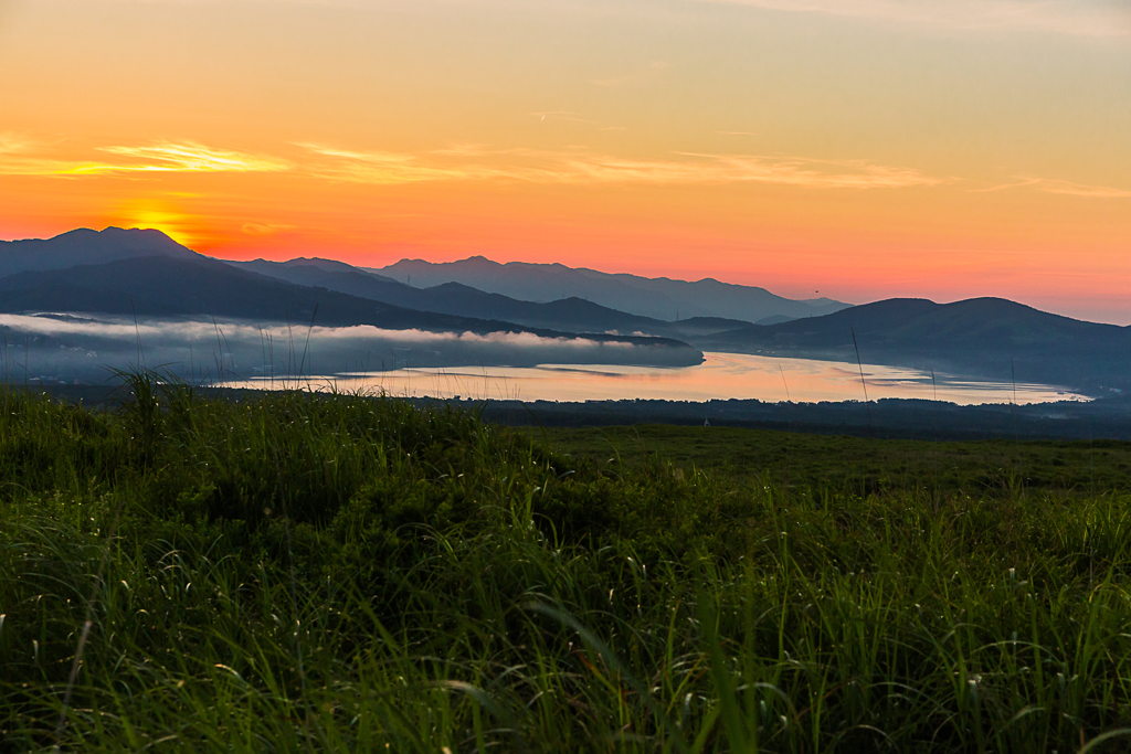 山中湖の朝景