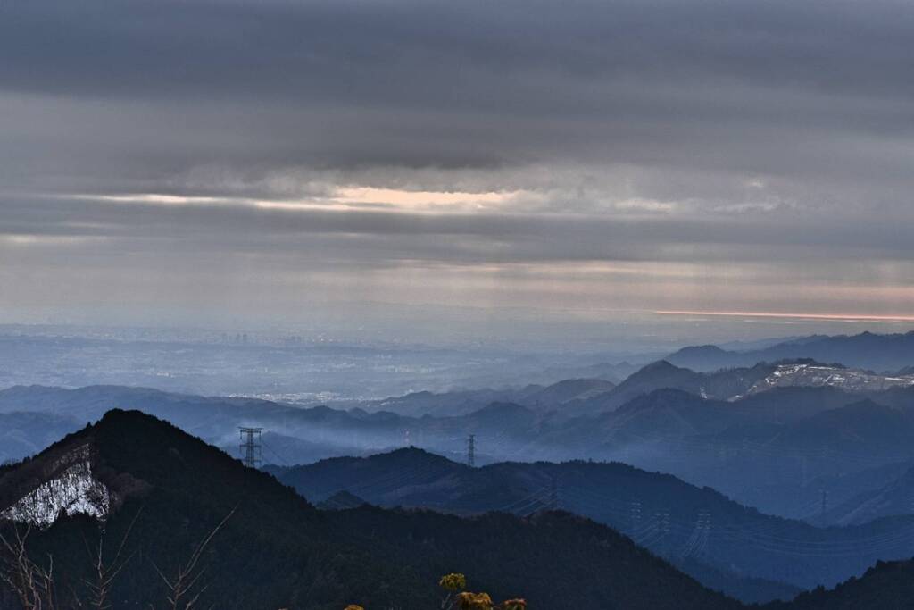 日の出山