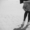 砂浜にヒール　　Leica summar
