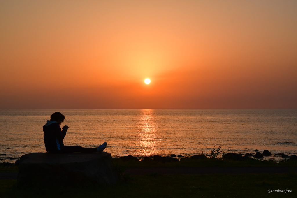 象潟に沈む夕陽