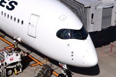 JAL 582