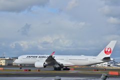 JAL 375