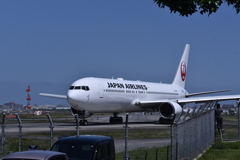 JAL 1033