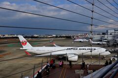 JAL 756