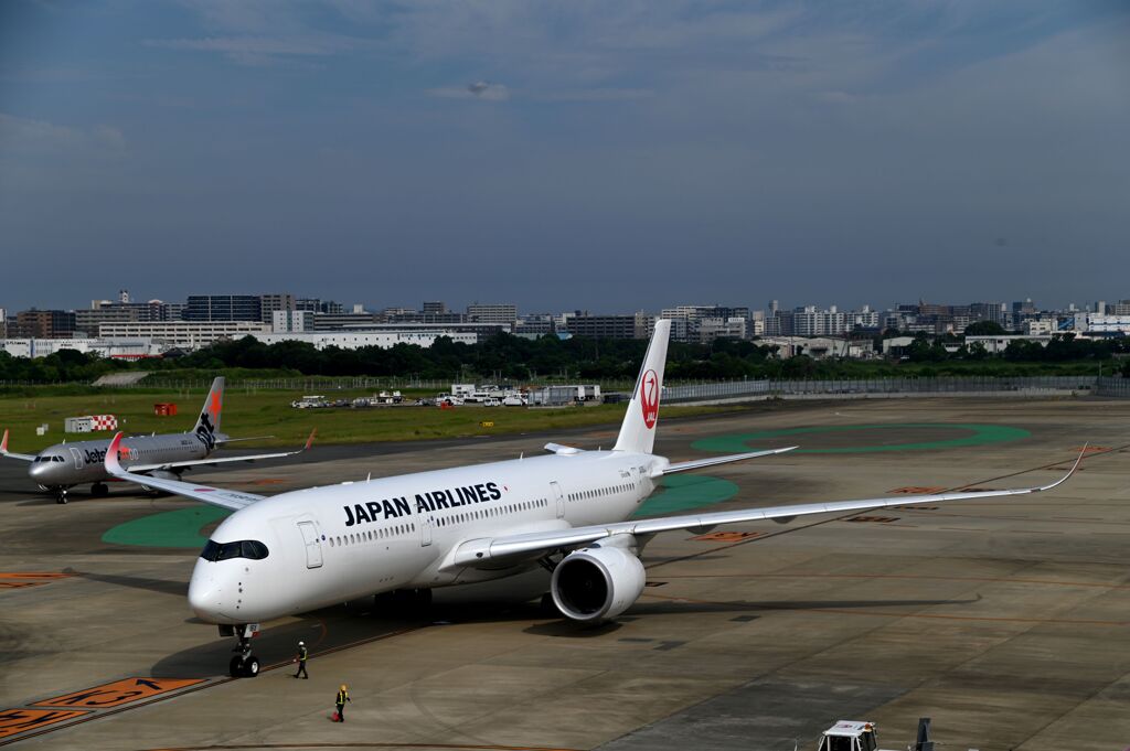 JAL 1326