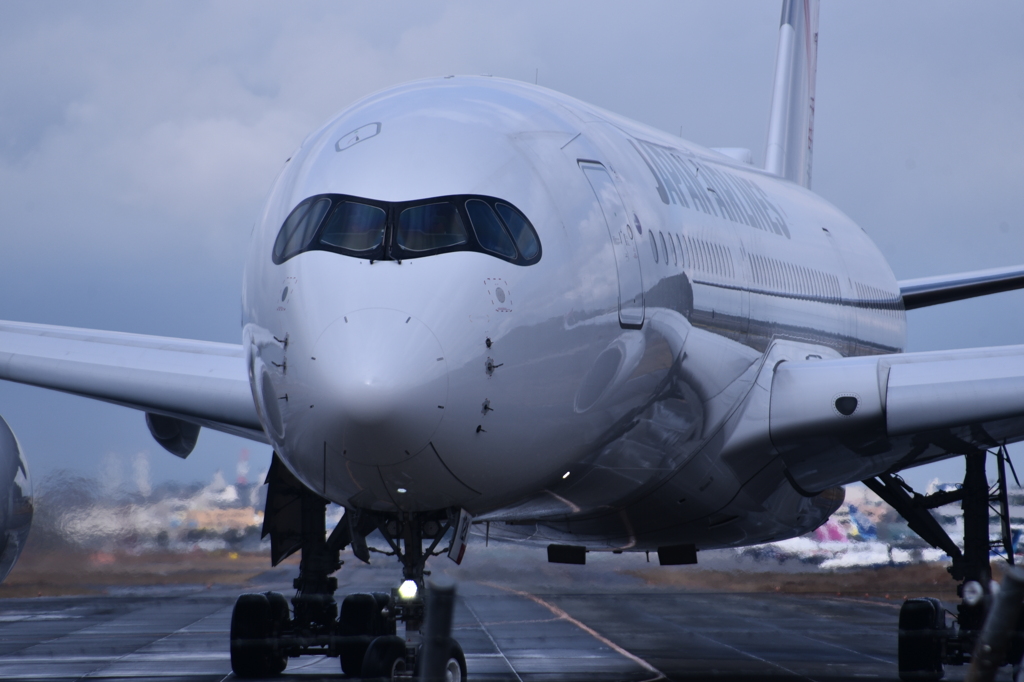 JAL 1127