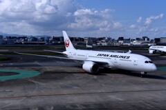 JAL 1070
