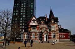 「エプロンの　似合わぬ男　此処にあり」その三