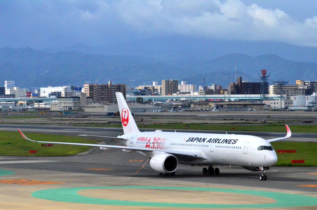 A350 JAL 12