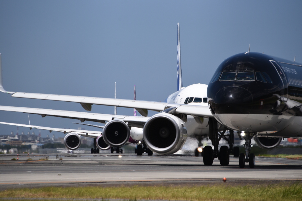 １「訳もなく　白を黒だと　決める妻」 SF 288