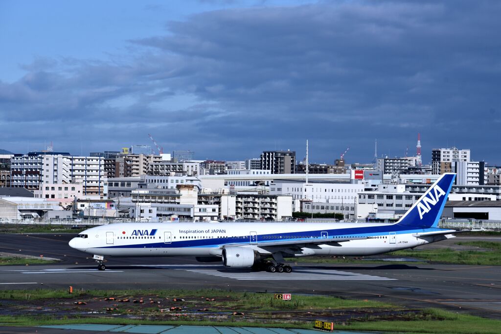 ANA 909