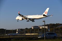 JAL 573