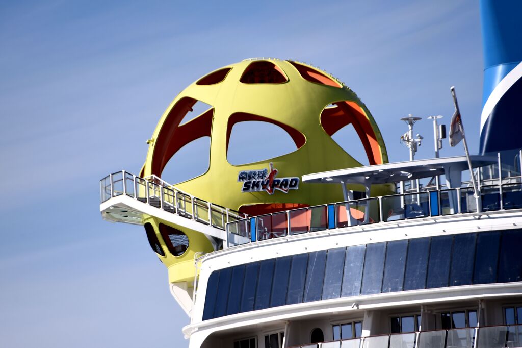 SPECTRUM OF THE SEAS　02