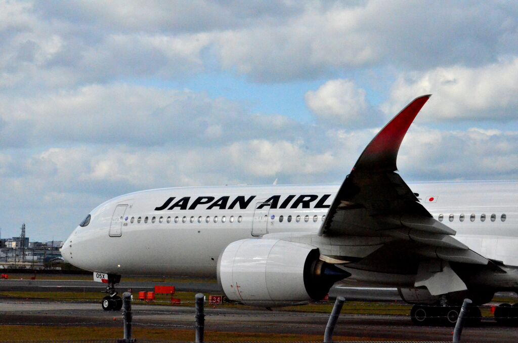 A350 JAL 34