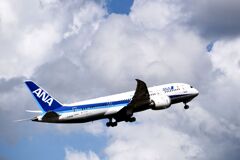 ANA 989