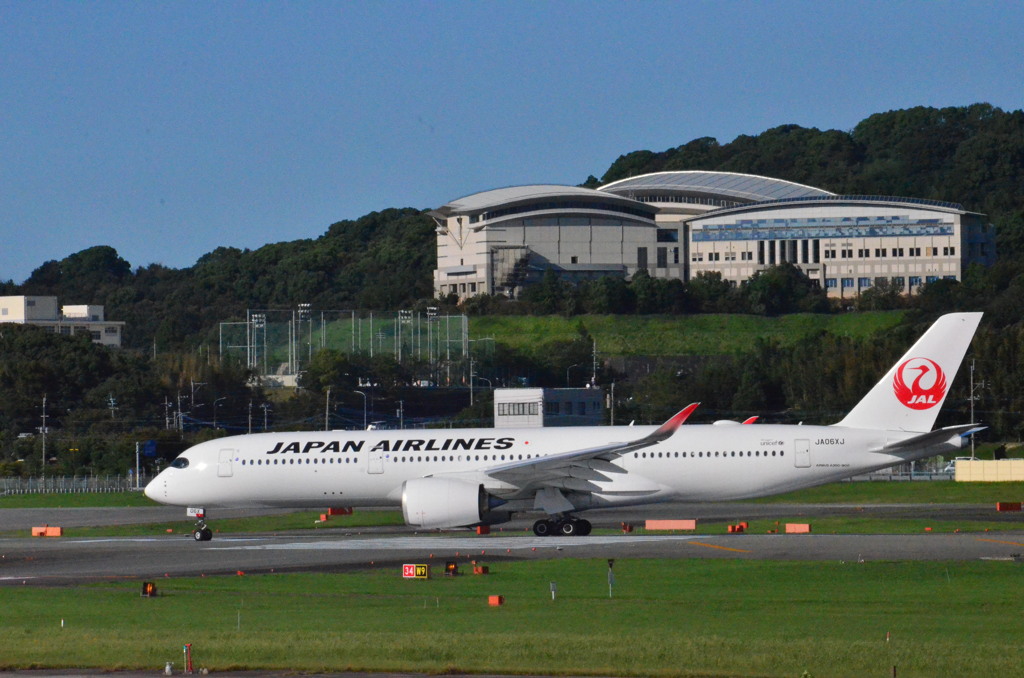 A350 JAL 35