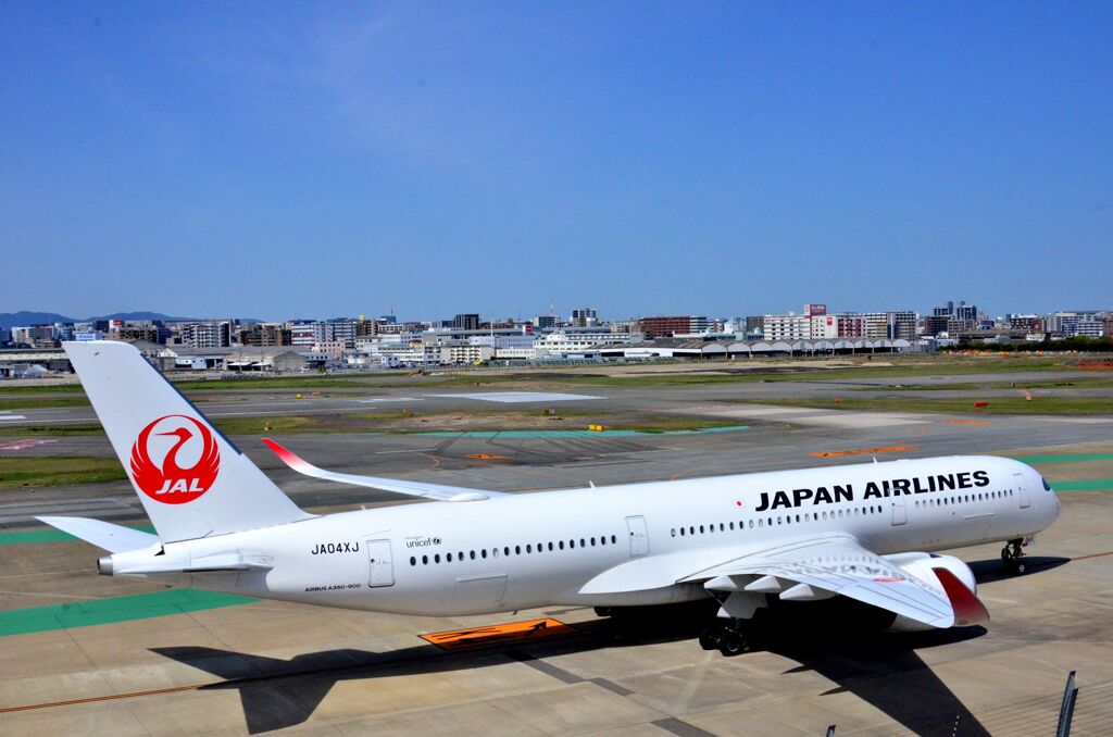 JAL 114