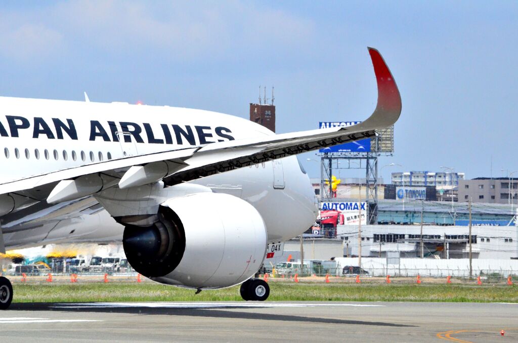 JAL 130
