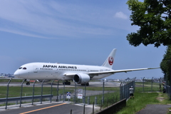 JAL 672