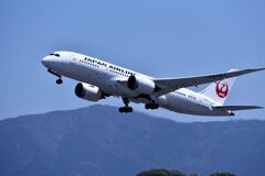 JAL 898